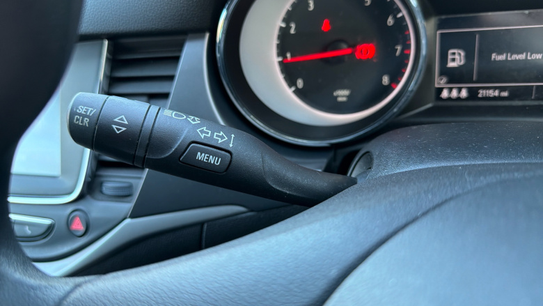 Vauxhall Astra 1.4i 16V Design 5dr Petrol Hatchback